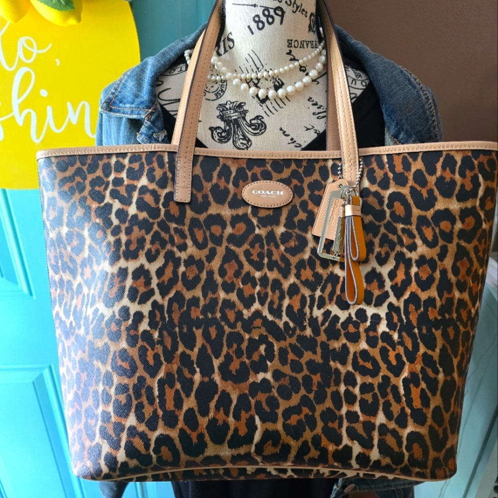 Coach extra large Tote